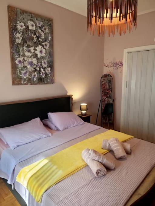Urban Comfort Apartment. Athens Ngoại thất bức ảnh